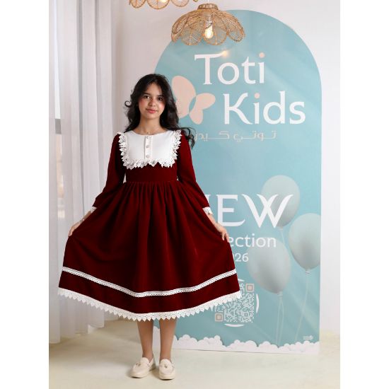 صورة فستان بناتي مخمل بياقة مطرزة ودانتيل | فستان شتوي كلاسيكي - 1109